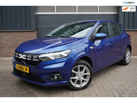 Dacia Sandero 1.0 TCe 90PK Essential 12mnd garantie / Navigatie / Carplay / Android auto / Trekhaak 