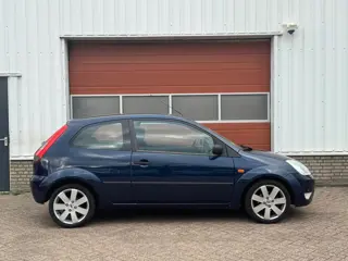 Foto 16 van Ford Fiesta 1.3 Futura