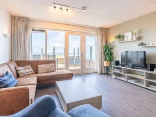 Sfeervol appartement direct aan het strand met uitzicht op zee