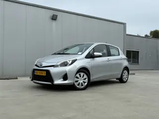 Toyota Yaris 1.5 Full Hybrid Aspiration (bj 2012)