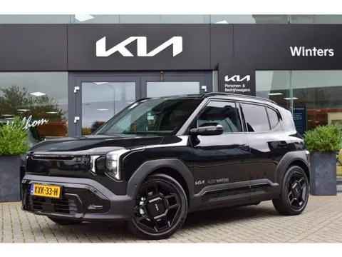 Kia EV2 Black-Line 61 kWh | Leder | Elektr. Aklep | Stoel & Stuurverwarming | Dodehoek Assistentie |