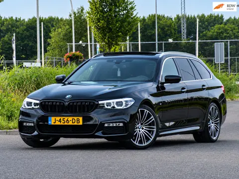 BMW 5-serie Touring 530d M2018 M-SPORT PANORAMADAK/LEER/FULL