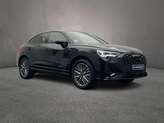 Foto 12 van Audi Q3 Sportback 45 TFSI e S Edition | Adaptieve Cruise Control | Trekhaak | Camera | Privacy Glas