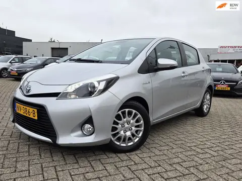 Toyota Yaris 1.5 Full Hybrid /CAMERA/CRUIS CONT/ DEALER ONDERHOUD