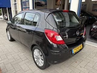 Foto 19 van Opel Corsa 1.4-16V Cosmo 1E EIG/NAP/DEALER OND/NAVI/CLIMA/5 DRS