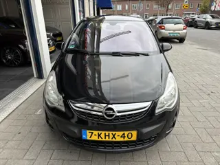 Foto 14 van Opel Corsa 1.4-16V Cosmo 1E EIG/NAP/DEALER OND/NAVI/CLIMA/5 DRS