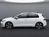 Foto 28 van Volkswagen Golf 1.4 eHybrid 245pk GTE · Panoramadak · Trekhaak · Apple/Android Car Play · Camera · S