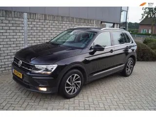 Volkswagen Tiguan 1.4 TSI ACT Sound Autom Navi Clima Adaptieve Cruise Apple Carplay 2x PDC LMV Trekh