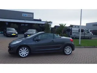 Peugeot 207 CC 1.6 VTi Griffe LEER CRUISE AIRCO STOELVERWARMING INR MOG