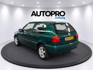 Foto 16 van Volkswagen GOLF 1.8 CL |1e eigenaar en 1e lak, uitzonderlijk mooi