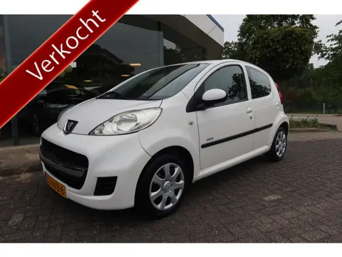 Peugeot 107 1.0-12V Millesim 200 5-DRS I AIRCO I ALL-SEASON UNIEK ! 27dkm !