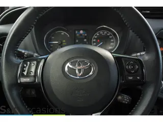 Foto 15 van Toyota Yaris 1.5 Hybrid Executive