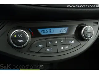 Foto 13 van Toyota Yaris 1.5 Hybrid Executive
