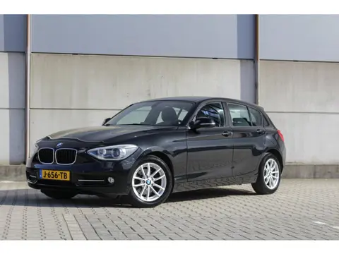 BMW 1-serie 118i High Executive - automaat - stoelverwarming