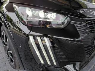 Foto 15 van Peugeot 208 1.2 Hybrid 145 e-DCS6 GT | CLIMATE | CARPLAY | ELEKTRISCHE STOELVERSTELLING