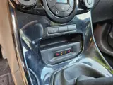 Foto 25 van Ford Fiesta 1.0 EcoBoost Titanium 5-deurs AIRCO/cruise