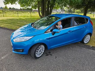Foto 12 van Ford Fiesta 1.0 EcoBoost Titanium 5-deurs AIRCO/cruise