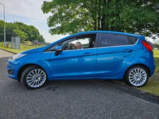 Foto 11 van Ford Fiesta 1.0 EcoBoost Titanium 5-deurs AIRCO/cruise