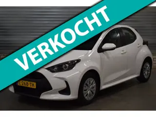 Toyota Yaris 1.5 Hybrid Active 51.000KM! + Navigatie|Achteruitrijcamera|Bluetooth|Dealer Onderhouden