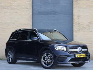 Mercedes-Benz GLB 200 Business Solution AMG Automaat | Haak | Stoelverwarming