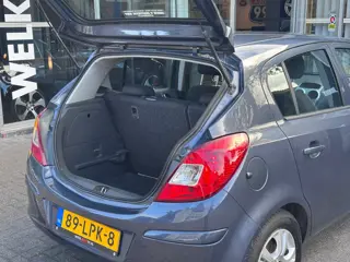 Foto 15 van Opel Corsa 1.2-16V Edition AIRCO / ELEKT RAMEN / 5DRS