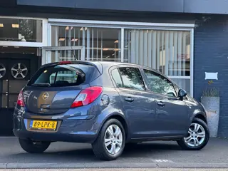 Foto 17 van Opel Corsa 1.2-16V Edition AIRCO / ELEKT RAMEN / 5DRS
