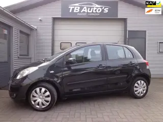Toyota Yaris 1.3 VVTi Aspiration 5-DRS AIRCO / APK 16-09-2027 !