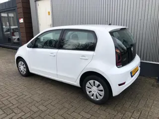 Foto 16 van Volkswagen Up! 1.0 BMT move up! 1E EIG / AIRCO / BLUETOOTH / ZUINIG /