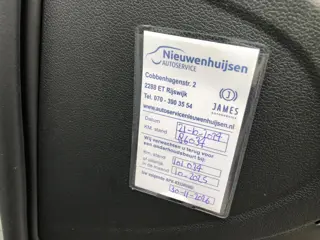 Foto 19 van Volkswagen Up! 1.0 BMT move up! 1E EIG / AIRCO / BLUETOOTH / ZUINIG /