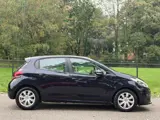 Foto 30 van Peugeot 208 1.6 BlueHDi Active /Navi/Airco/