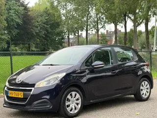 Foto 15 van Peugeot 208 1.6 BlueHDi Active /Navi/Airco/