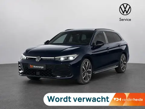 Volkswagen Passat Variant 1.5 eHybrid R-Line Edition 272PK DSG Panoramadak, Trekhaak, Black Style, L