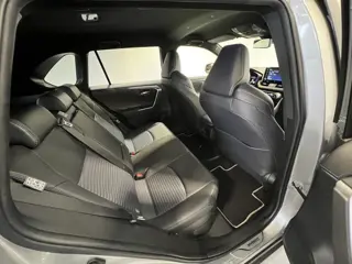 Foto 19 van Toyota RAV4 2.5 Hybrid Executive | Navigatie | LM Velgen 18" | Voorstoelen Verwarmd | PDC Voor en Ac