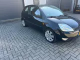 Foto 22 van Ford Fiesta 1.6-16V Futura