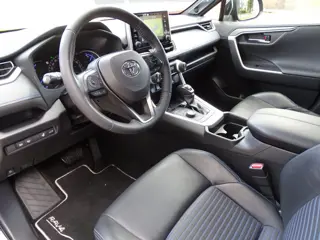 Foto 16 van Toyota RAV4 2.5 Hybrid AWD Bi-Tone|Trekhaak|Camera|JBL|1650KG Trekken
