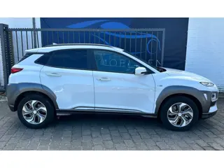 Foto 16 van Hyundai Kona 1.6 GDI HEV Fashion / APPLE CARPLAY / HEAD-UP / CAMERA / KEYLESS / NAP!!