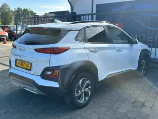 Foto 18 van Hyundai Kona 1.6 GDI HEV Fashion / APPLE CARPLAY / HEAD-UP / CAMERA / KEYLESS / NAP!!