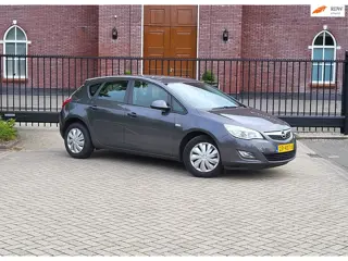 Opel Astra 1.4 Edition / 1e Eigenaar / Airco / Cruise / Dealer onderhouden