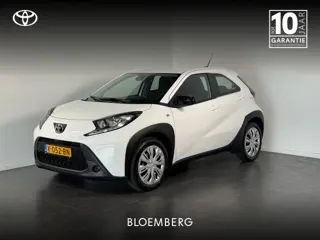 Toyota Aygo X 1.0 VVT-i MT Play | All Seasons | CarPlay | Achteruitrijcamera |