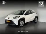 Foto 22 van Toyota Aygo X 1.0 VVT-i MT Play | All Seasons | CarPlay | Achteruitrijcamera |