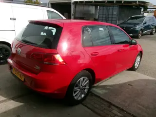 Foto 13 van Volkswagen Golf 1.2 TSI Trendline (bj 2013)
