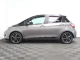 Foto 30 van Toyota Yaris 1.5 Hybrid Bi-Tone Plus CLIMATE | LMV16 | AFNBTREKHAAK | CRUISE | LED | NAVI | CAMERA |