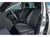 Foto 25 van Volkswagen Golf 1.5 TSI DSG Automaat Join Digitale Cockpit, Keyless, Camera, Navi, Stoelverwarming