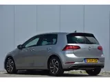 Foto 21 van Volkswagen Golf 1.5 TSI DSG Automaat Join Digitale Cockpit, Keyless, Camera, Navi, Stoelverwarming