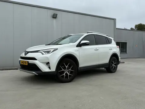 Toyota RAV4 2.5 Hybrid AWD Executive Business | Trekhaak | Trekgewicht 1.650 kg