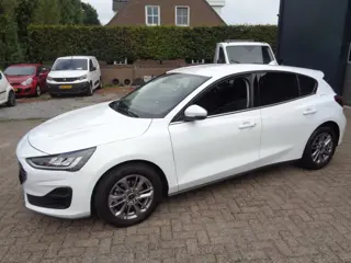 Ford Focus 1.0 EcoBoost Hybrid Titanium Ecc, LM velgen, Carplay/android, winterpack