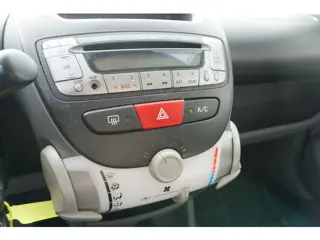 Foto 16 van Toyota Aygo 1.0-12V | AIRCO | APK 12-08-2027 | NL AUTO N.A.P. |