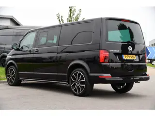 Foto 18 van Volkswagen Transporter 2.0 TDI L2H1 32 DC Caravelle Virtual, Adaptieve Cruise, Carplay, LED, 204pk,