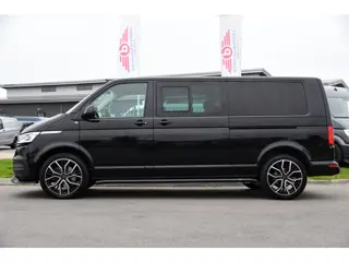 Foto 12 van Volkswagen Transporter 2.0 TDI L2H1 32 DC Caravelle Virtual, Adaptieve Cruise, Carplay, LED, 204pk,