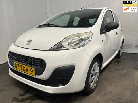 Peugeot 107 1.0 Access Accent - Schadeauto!